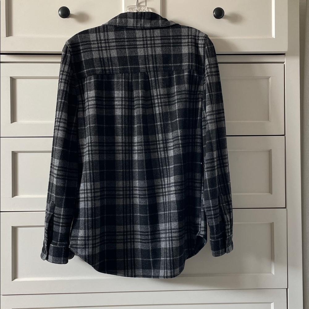 Casa Cabana Sienna Charcoal Plaid Flannel Button Front Shacket Cozy Oversized |M - Picture 5 of 5